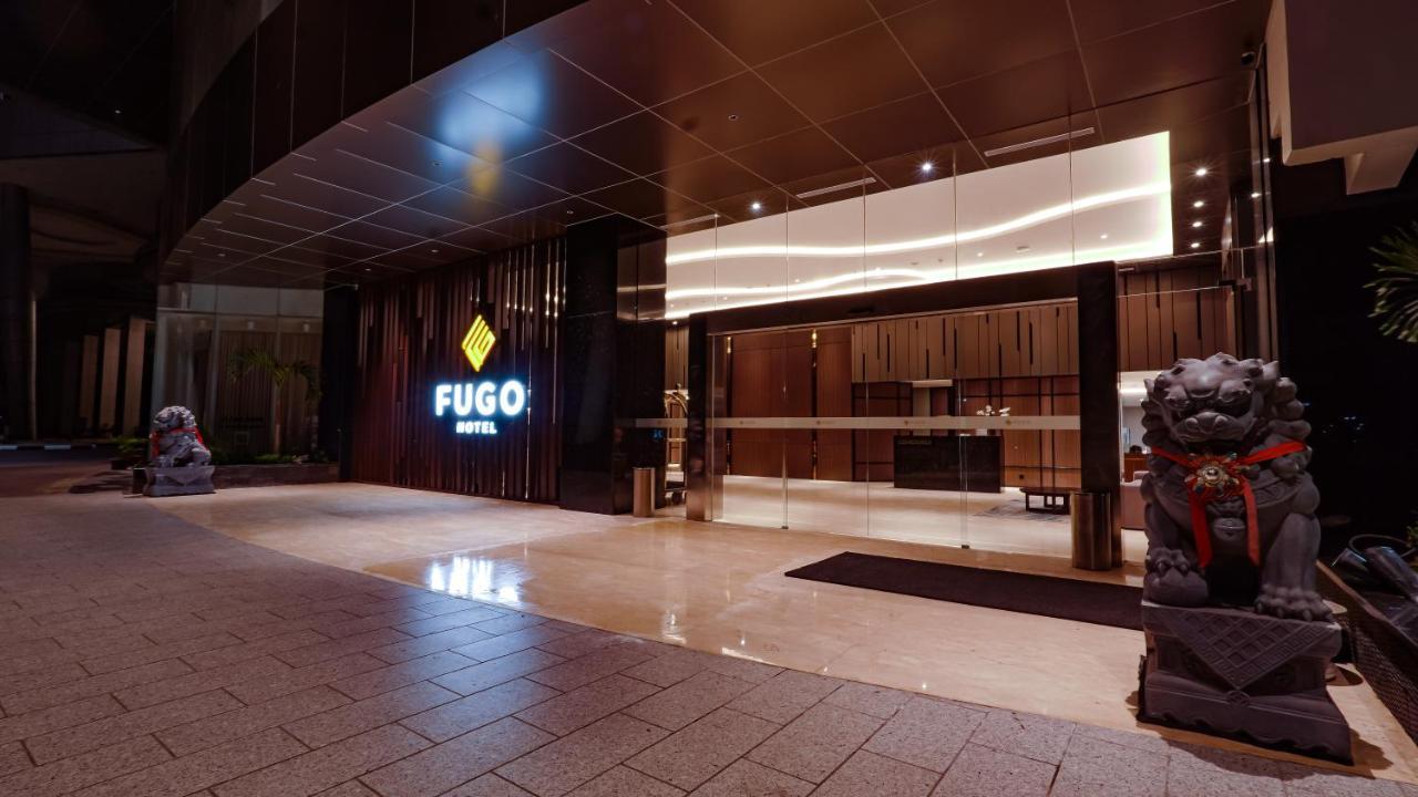 Fugo Hotel Samarinda Exterior photo